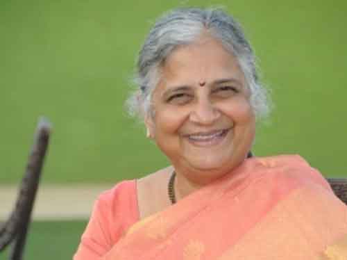 Men must help wives in kitchen: Sudha Murty’s advice to young couples