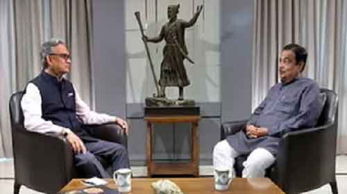 Govt plans to roll out e-buses in all cities, some long routes: Gadkari