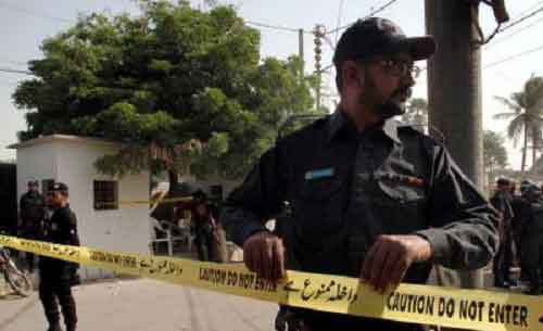 2 soldiers killed, 15 injured in suicide attack in Pakistan