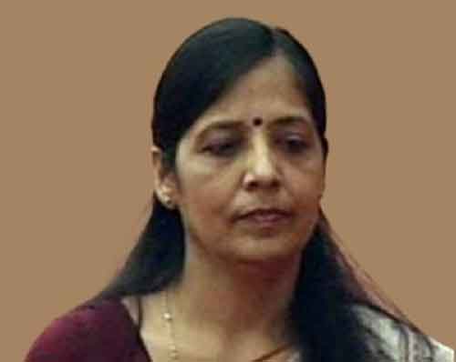 Delhi CM Arvind Kejriwal’s wife to hold press conference at noon