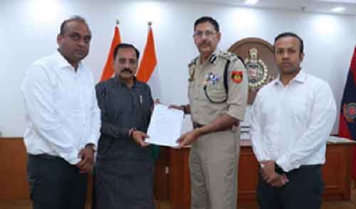 Kejriwal’s orders: Delhi BJP delegations files complaint with Police Commissioner, seeks probe