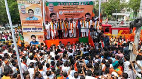 ‘Elect Nitin Gadkari with record majority’, Fadnavis urges voters