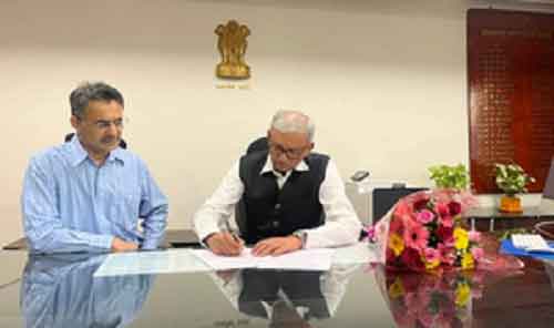 Maha seeks three-month extension for Chief Secretary