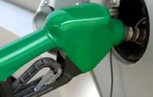 Pakistanis brace for another petrol price hike ahead of Eid-ul-Fitr