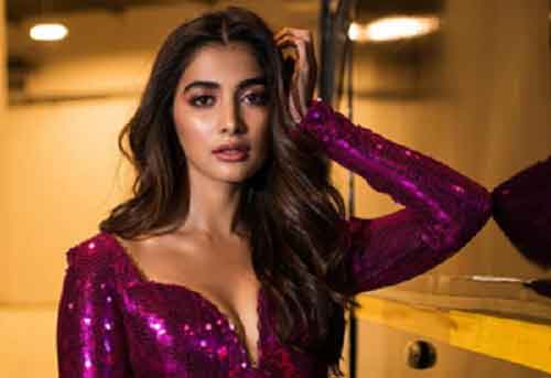 Pooja Hegde to move to Rs 45 cr, 4000 square feet sea-facing home in Bandra