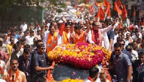 Jyotiraditya Scindia files nomination for MP’s Guna LS seat