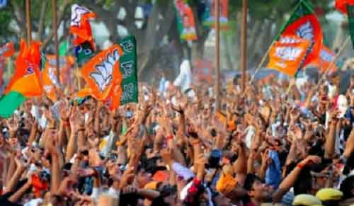 BJP-led NDA to cross 390-mark in Lok Sabha polls, predicts India TV-CNX survey