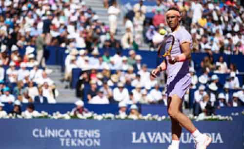 Rafael Nadal makes winning return in Barcelona