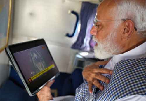 Surya Tilak performed on Ram Lalla in Ayodhya, PM Modi watches event LIVE