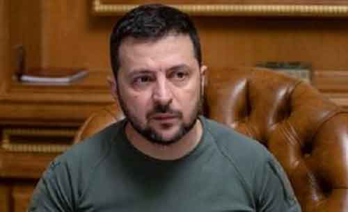 Zelensky calls for more air defence support as 17 die in Russian attack on Chernihiv