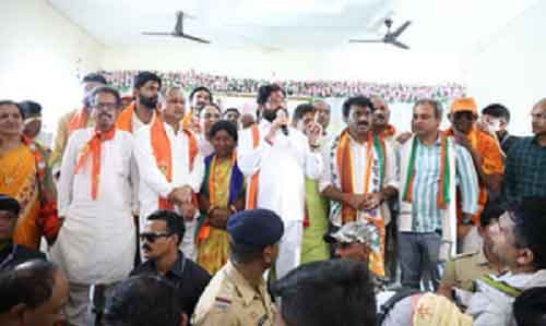 Taking PM Modi’s wicket is not easy: Maharashtra CM