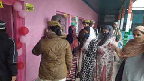 Festive atmosphere as enthusiastic voters queue up in J&K’s Kathua-Udhampur