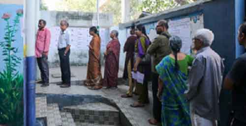 Maha: 5 Vidarbha constituencies record 44.12 pc polling till 3 pm