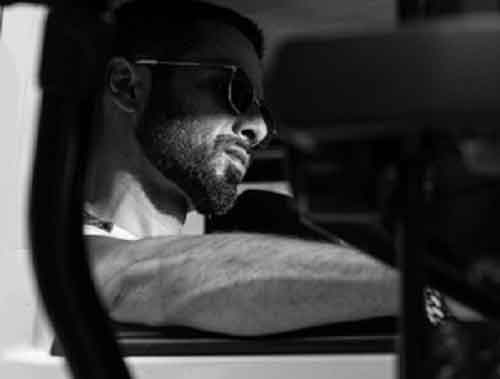 Shahid Kapoor looks ‘hard’ in his ‘aaj ka mood’ from ‘Deva’ sets
