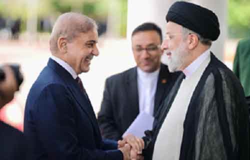 Desperate Pak PM fails to get support on Kashmir issue from Iranian President Raisi