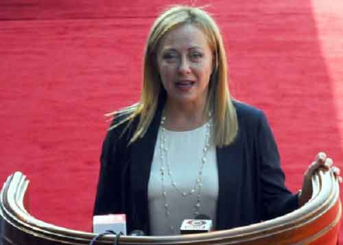 Giorgia Meloni’s alliance scores victory in south Italy poll