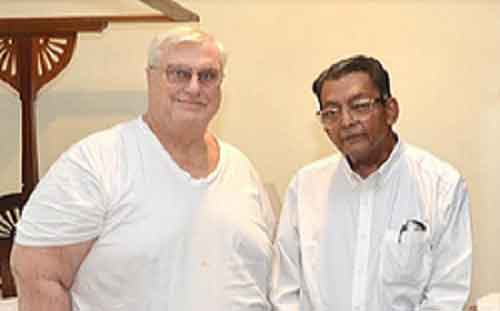 Mumbai doctors perform total knee replacement on elderly US man weighing 193 kg