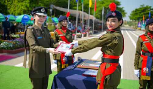 Punjab CM Maryam Nawaz reviews police passing out parade in uniform