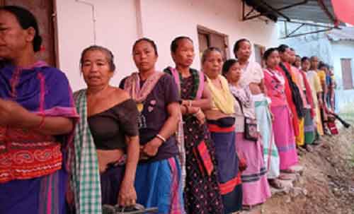 Amid scorching heat, Tripura East records 55 pc turnout till 1 p.m.
