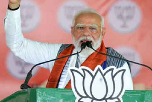 PM Modi takes opposition to cleaners on EVMs, once again