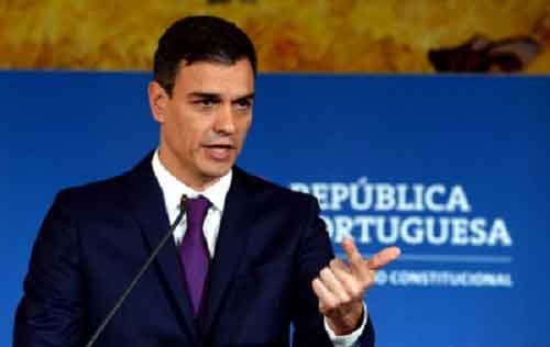 Spain PM Pedro Sanchez to remain in office after threatening to resign