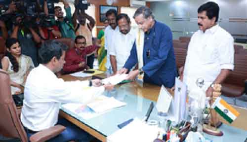 Fight is between Cong and BJP, says Thiruvananthapuram MP Tharoor