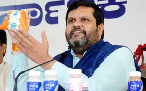 I quit as I can’t abuse Sanatan, wealth creators of country: Cong’s Gourav Vallabh