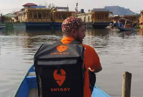 Swiggy now delivers to houseboats on Dal Lake in Srinagar