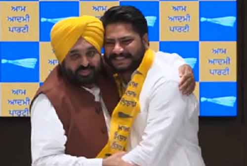 After quitting Congress, ex-Punjab MLA Dalvir Singh Goldy joins AAP