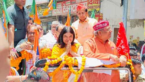 Maneka Gandhi files nomination from Sultanpur