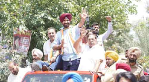 News 18 Punjab projects 8-10 seats for Congress in Punjab