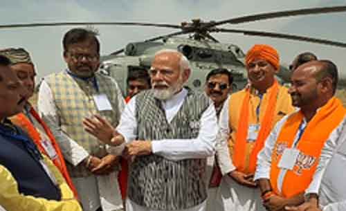PM Modi engages in energising conversation with BJP workers in Jharkhand, gives tips for polling day