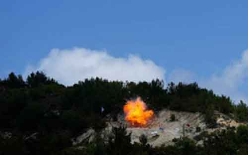 Hezbollah launches rockets on Israeli settlements