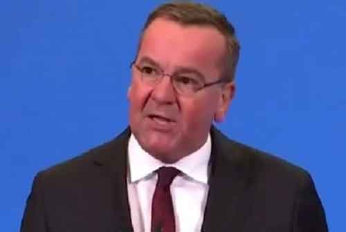 German Defence Minister to hold security policy talks in US, Canada