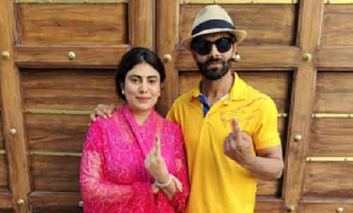 ‘My vote, my right’, Ravindra Jadeja casts his vote in Jamnagar
