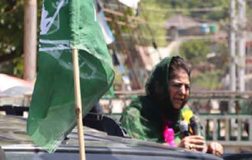 Mehbooba Mufti urges voters to focus on Kashmir’s voice in Delhi