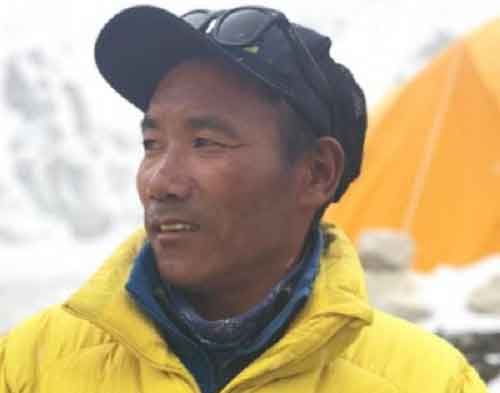 Nepal’s Kami Rita Sherpa scales Mt. Everest for record 29th time
