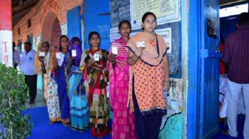 Brisk start to polling for Maharashtra’s 11 LS seats