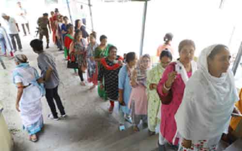 Bengal records 32.78 pc polling, over 1,000 complaints received by CEO office