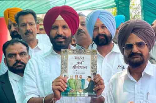 Vowing to root out gangsters, Punjab Congress chief files papers from Ludhiana
