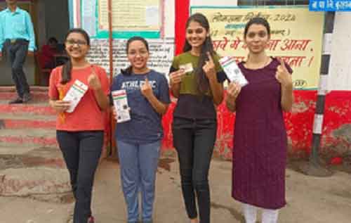 62.84 per cent polling in ‘peaceful’ fourth phase, enthusiastic voters in Srinagar inch close to record