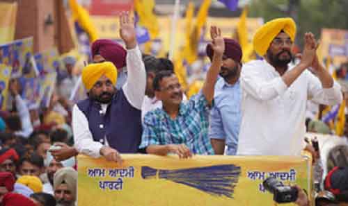 ‘Every AAP worker is Kejriwal’, Delhi CM tells party workers in Amritsar