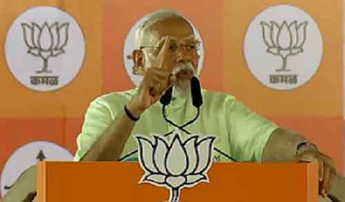 PM Modi slams Uddhav Thackeray for ‘betraying Balasaheb & sacrifices of Shiv Sainiks’ in Mumbai rally