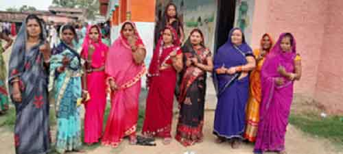 Bihar: Voters throng booths in Madhubani, Sitamarhi and Hajipur LS constituencies