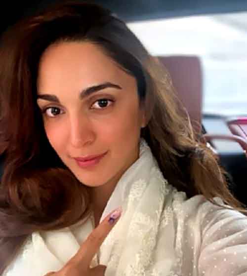 After making her Cannes debut, Kiara Advani lands in Mumbai, goes to vote