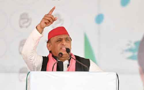 Akhilesh for court-monitored probe in paper leak