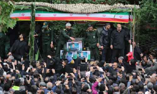 Huge crowd attends funeral procession for Iranian President, FM