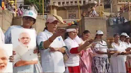 Varanasi women perform Ganga aarti for PM Modi’s victory in LS polls