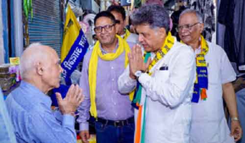 No one better qualified to represent Chandigarh than Manish Tewari, says Sibal