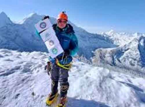 Kabak Yano becomes fifth Arunachalee woman to scale Mt Everest